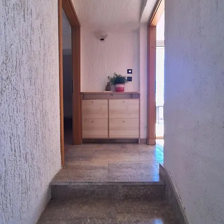 Loft 公寓 *